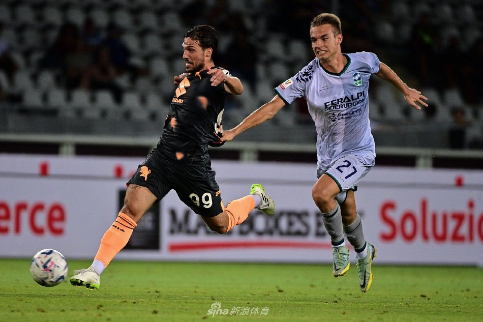 创造了一个 创造了一个