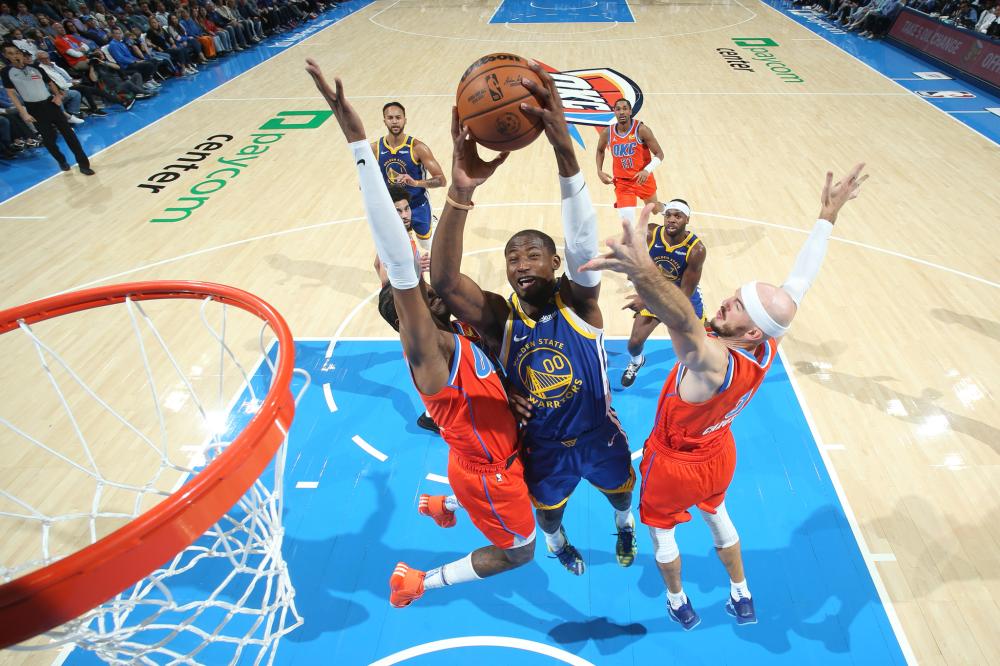 她与万千歌 她与万千歌