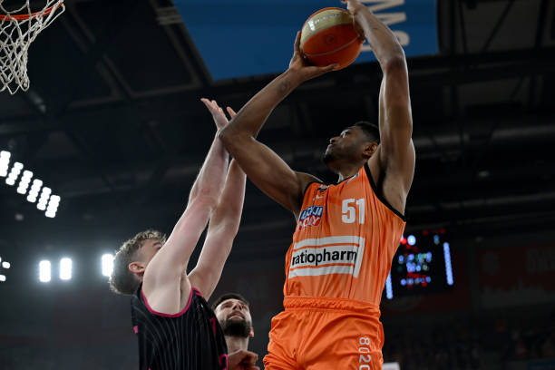 冈萨雷斯 冈萨雷斯